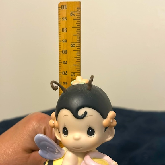 Precious moments figurine - Picture 5 of 5